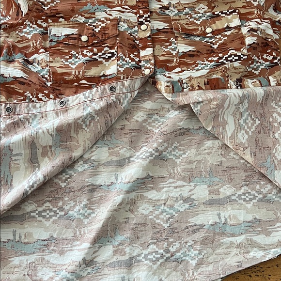 Shyanne Desert tossed long sleeve size M - Picture 12 of 12